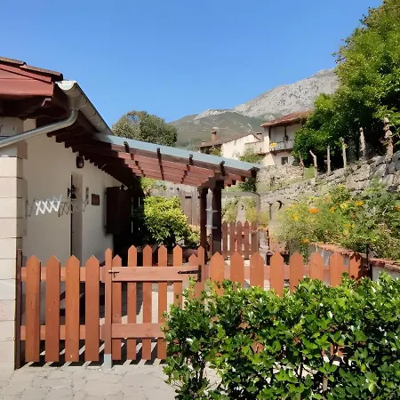 Rural Jana Apartment *